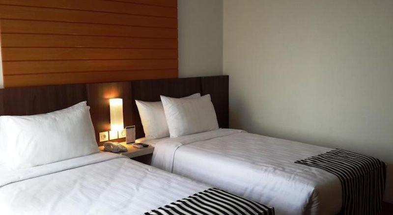 Vega Hotel Gading Serpong Phòng bức ảnh